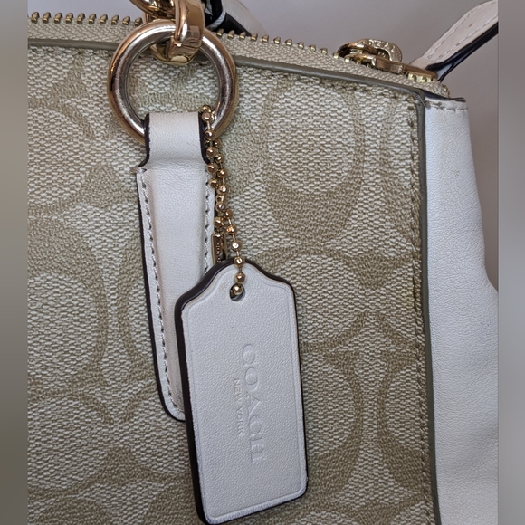 COACH White Monogram handbag - Picture 2 of 12